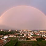 La Manga amanece con un impresionante arcoíris tras las lluvias nocturnas