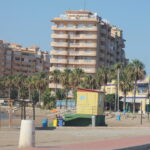 Fin de semana de auténtico verano en La Manga: sol, calor y playas a rebosar