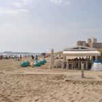 La basura se adueña de los arcenes en la entrada a Cabo de Palos