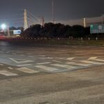 Cuatro tractores y un operativo diario para mantener limpias las playas de La Manga