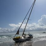 La Manga descubre su historia entre molinos salineros, torres defensivas y la vela latina del Mar Menor